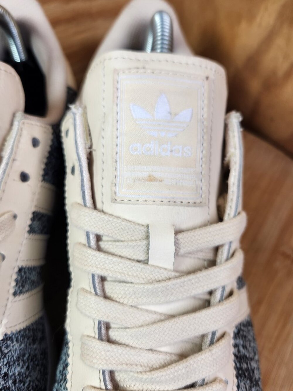Adidas Samoa Tex Linen Womens Tweed Sneakers Size 9 - Picture 4 of 10
